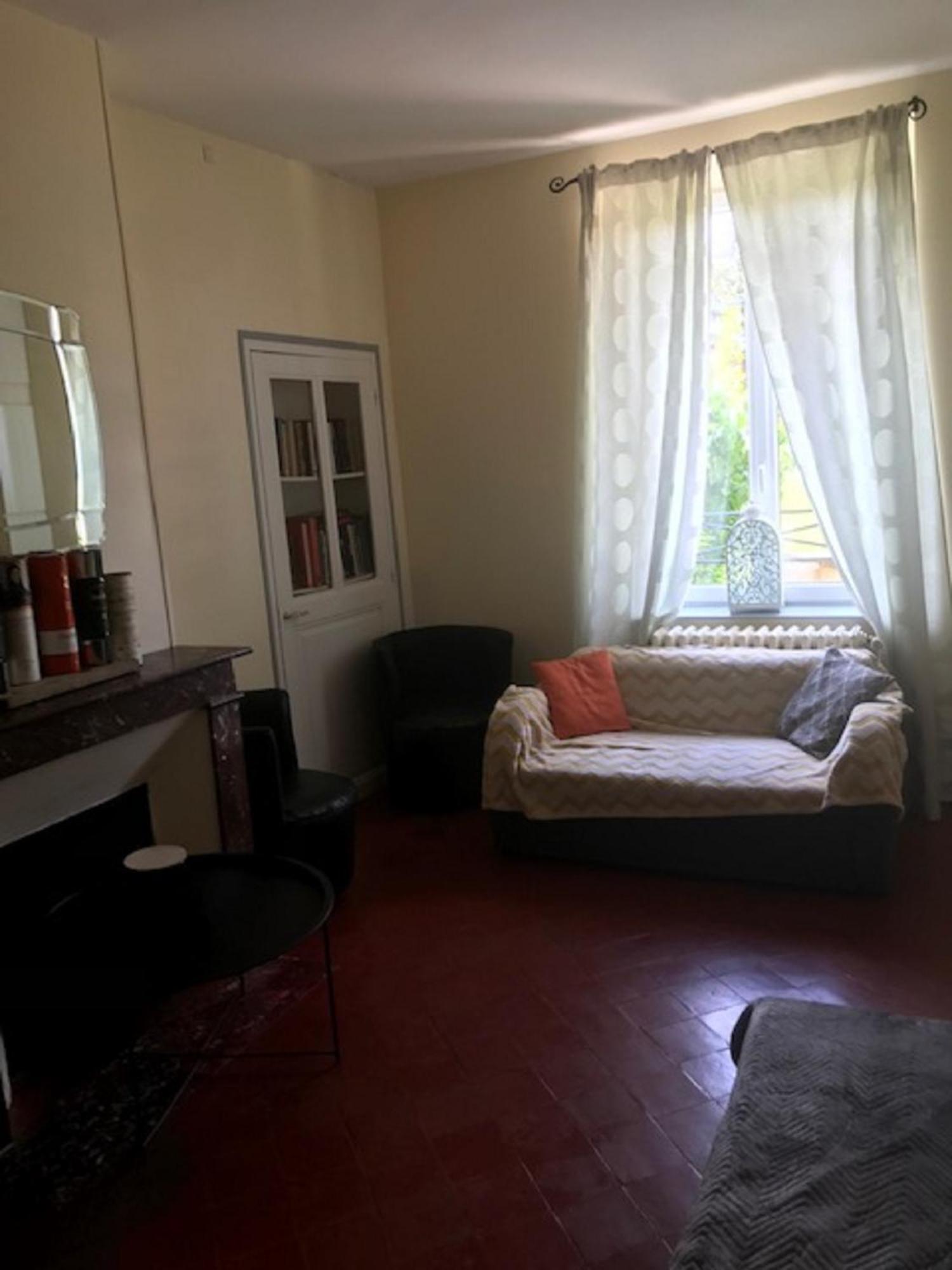 La Maison D'Amis Auneuil Eksteriør billede